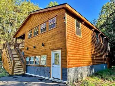 Home For Sale in Pigeon Forge, Tennessee