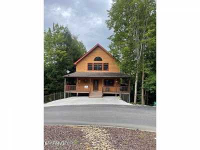 Home For Sale in Pigeon Forge, Tennessee