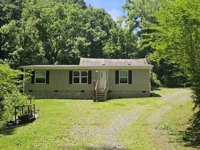 Home For Sale in Parrottsville, Tennessee