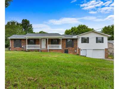 Home For Sale in Blaine, Tennessee