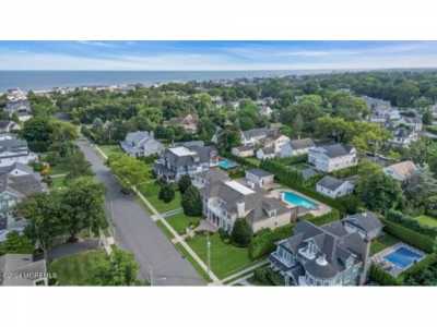 Home For Sale in Spring Lake, New Jersey