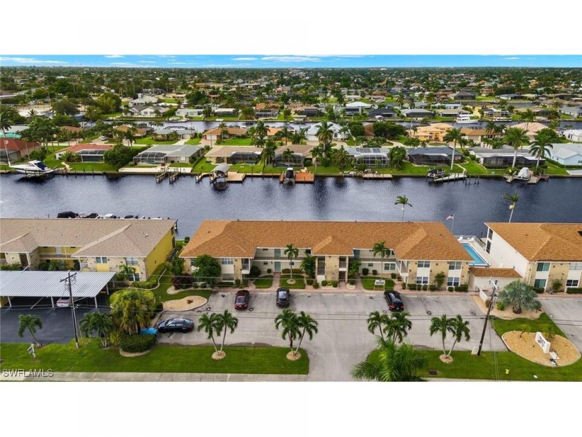 Picture of Home For Sale in Cape Coral, Florida, United States