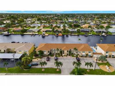 Home For Sale in Cape Coral, Florida