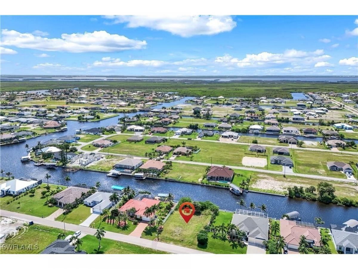 Picture of Residential Land For Sale in Cape Coral, Florida, United States