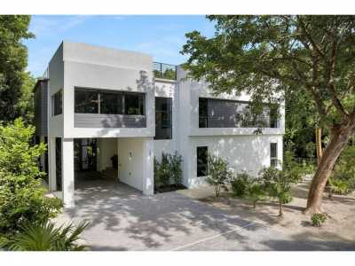 Home For Sale in Key Largo, Florida