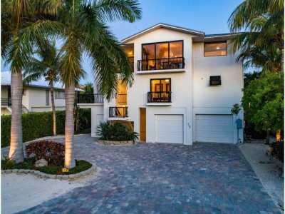 Home For Sale in Lower Matecumbe, Florida