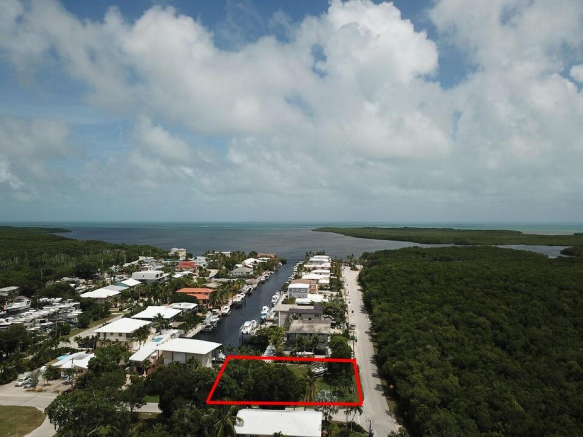 Picture of Residential Land For Sale in Key Largo, Florida, United States