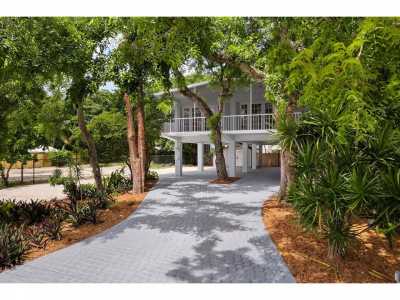 Home For Sale in Plantation Key, Florida