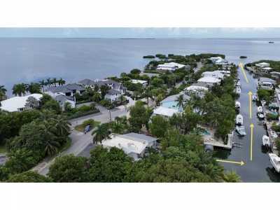 Home For Sale in Plantation Key, Florida