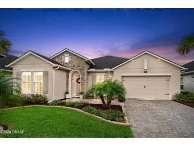 Home For Sale in Daytona Beach, Florida