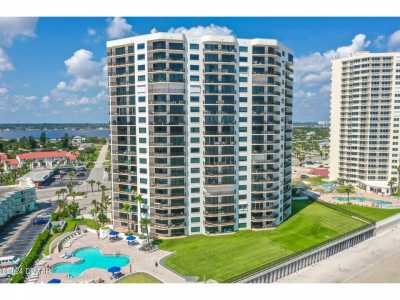 Home For Sale in Daytona Beach Shores, Florida