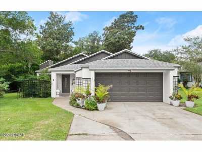 Home For Sale in Ormond Beach, Florida