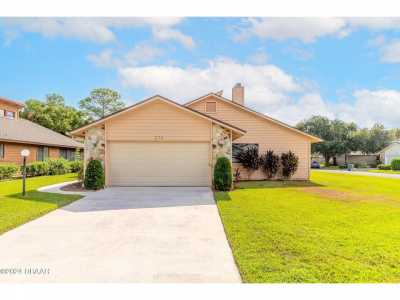 Home For Sale in Daytona Beach, Florida