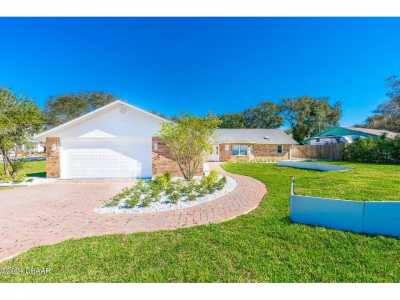 Home For Sale in Ponce Inlet, Florida