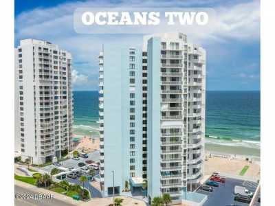 Home For Sale in Daytona Beach Shores, Florida