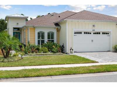 Home For Sale in Daytona Beach, Florida