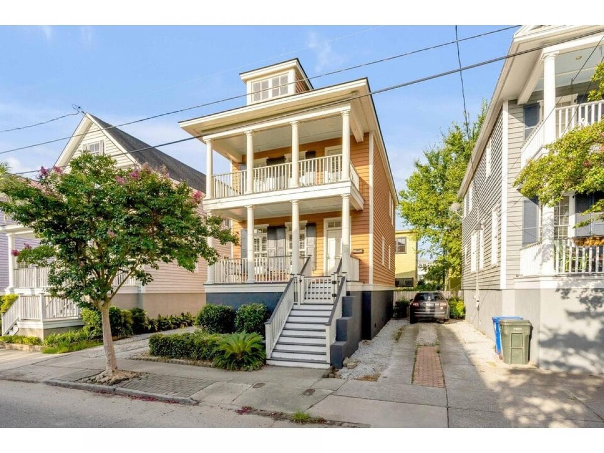 Picture of Home For Sale in Charleston, South Carolina, United States