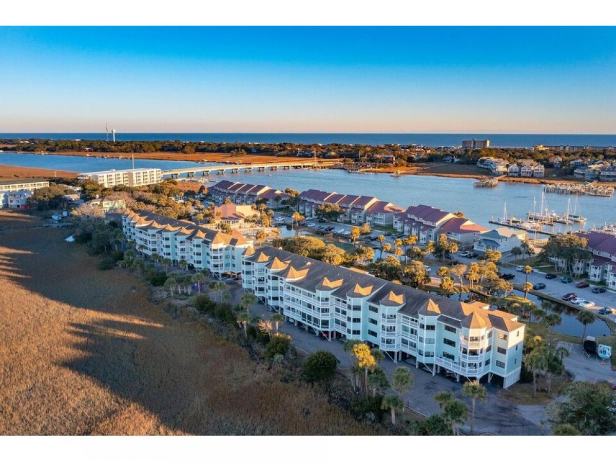 Picture of Home For Sale in Folly Beach, South Carolina, United States