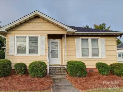 Home For Sale in Cramerton, North Carolina