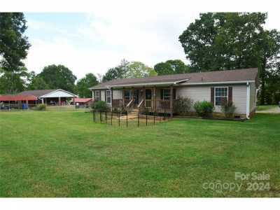 Home For Sale in Conover, North Carolina