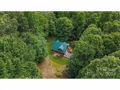 Home For Sale in Burnsville, North Carolina