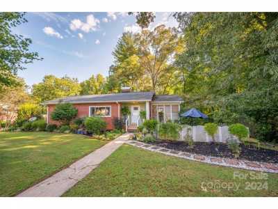 Home For Sale in Rutherfordton, North Carolina