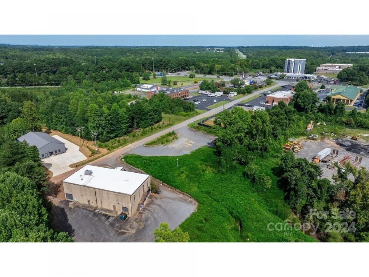 Picture of Residential Land For Sale in Conover, North Carolina, United States