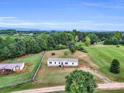 Home For Sale in Mill Spring, North Carolina