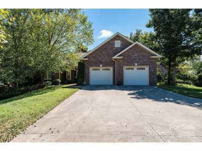 Home For Sale in Hickory, North Carolina