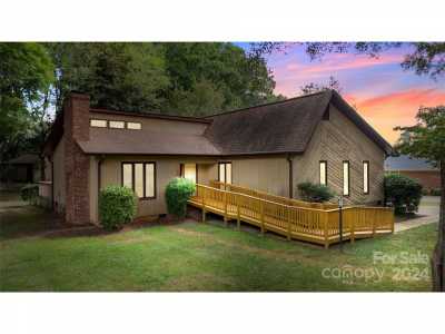 Home For Sale in Charlotte, North Carolina