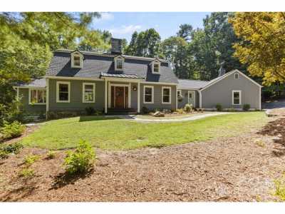 Home For Sale in Flat Rock, North Carolina