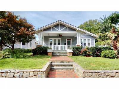 Home For Sale in Charlotte, North Carolina