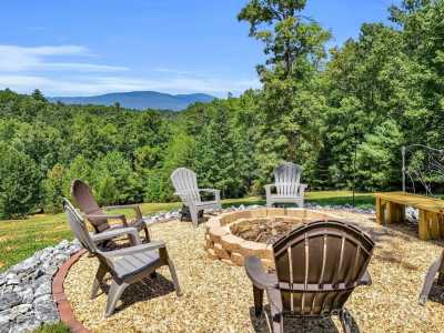 Home For Sale in Mill Spring, North Carolina