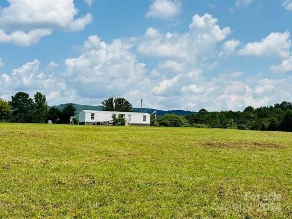 Picture of Home For Sale in Bostic, North Carolina, United States