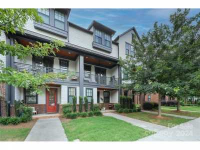 Home For Sale in Charlotte, North Carolina