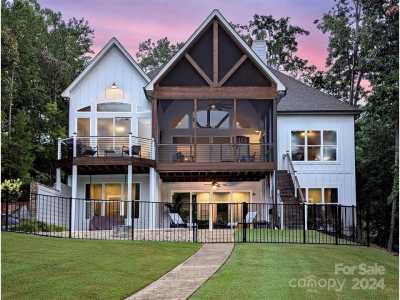 Home For Sale in Mount Gilead, North Carolina