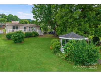 Home For Sale in Hot Springs, North Carolina