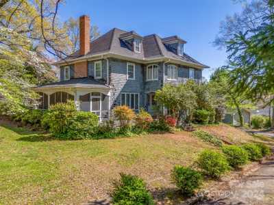 Home For Sale in Rutherfordton, North Carolina