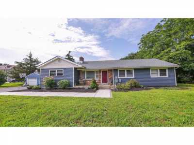 Home For Sale in Cape May Court House, New Jersey