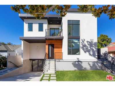 Home For Sale in Los Angeles, California