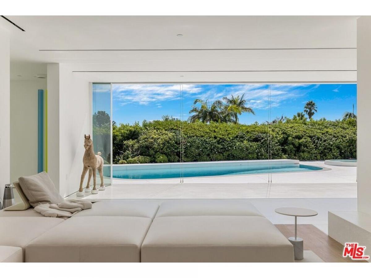 Picture of Home For Sale in Beverly Hills, California, United States