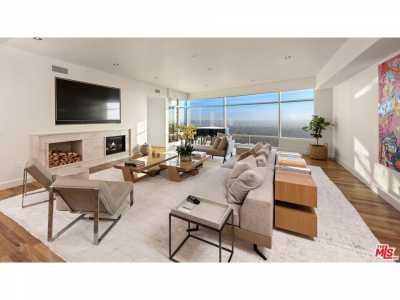 Home For Sale in Los Angeles, California