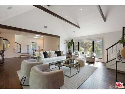 Home For Sale in Los Angeles, California