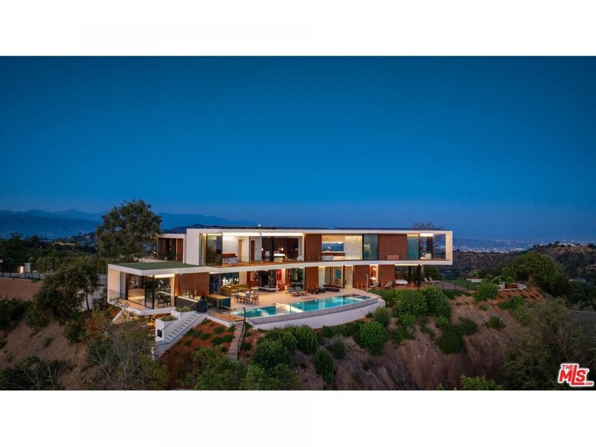 Picture of Home For Sale in Beverly Hills, California, United States