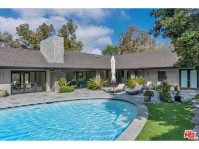 Home For Sale in Beverly Hills, California