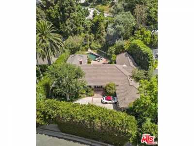 Home For Sale in Beverly Hills, California