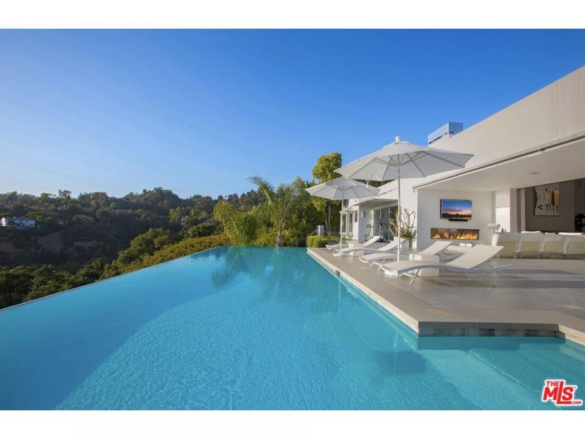 Picture of Home For Sale in Beverly Hills, California, United States