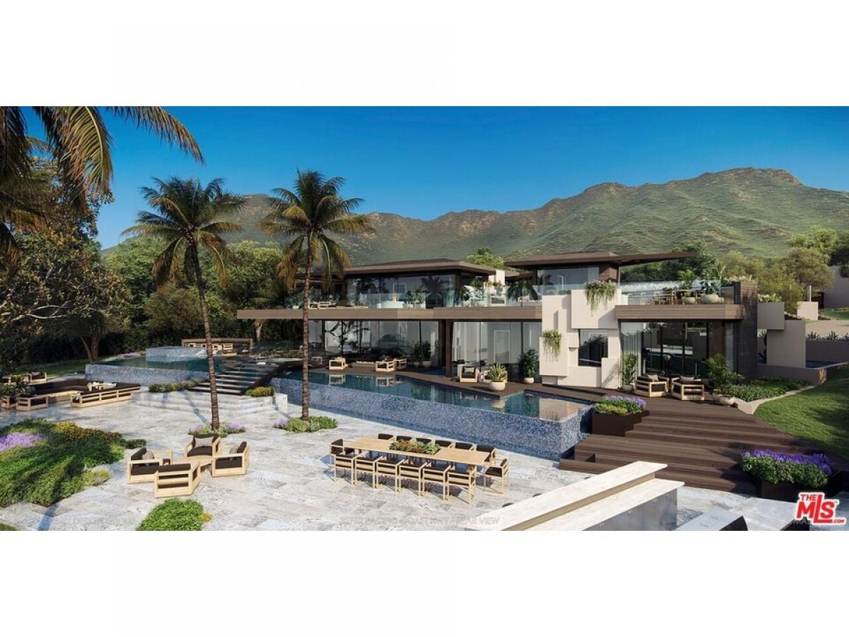 Picture of Home For Sale in Malibu, California, United States