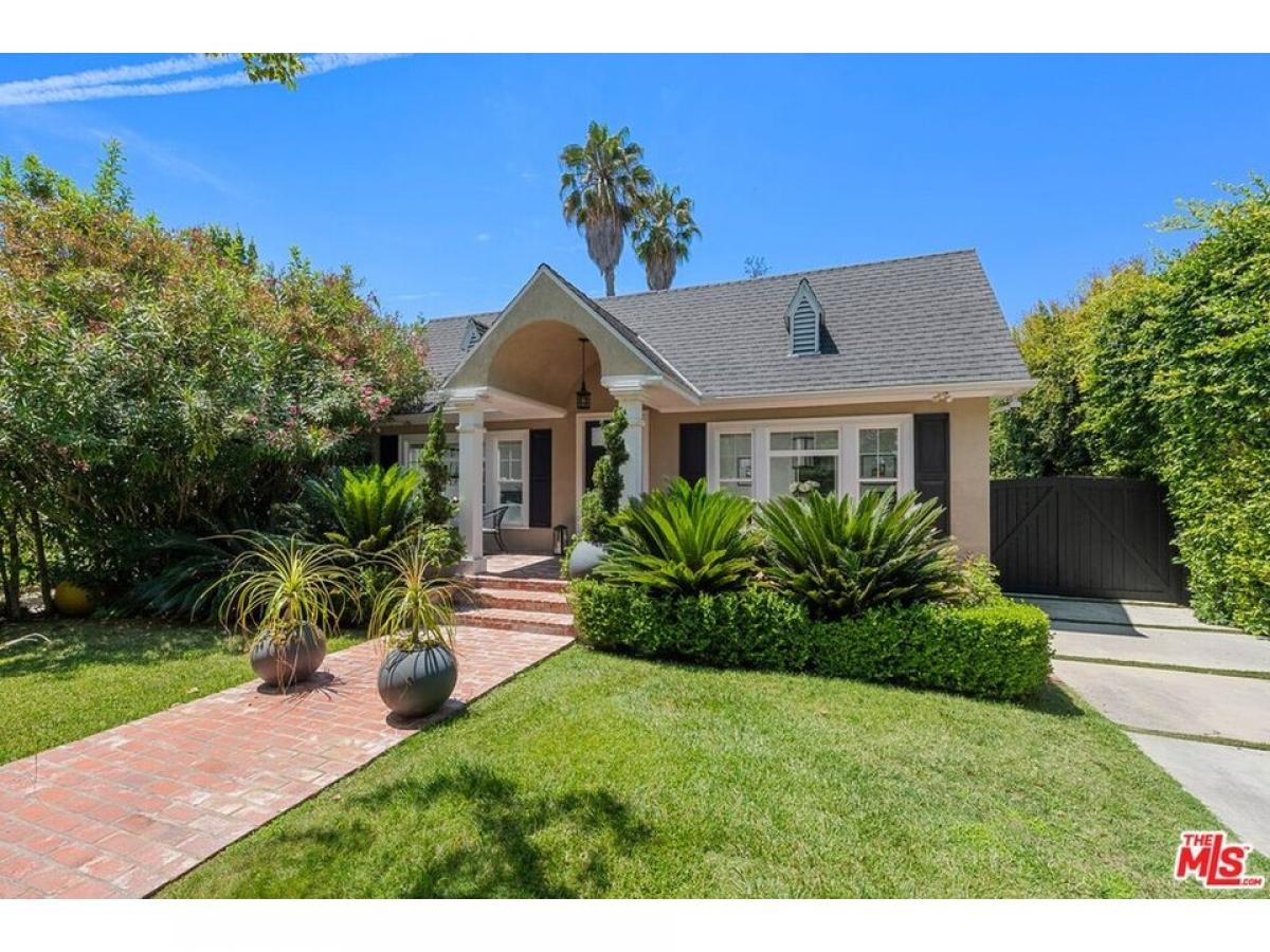 Picture of Home For Sale in Los Angeles, California, United States