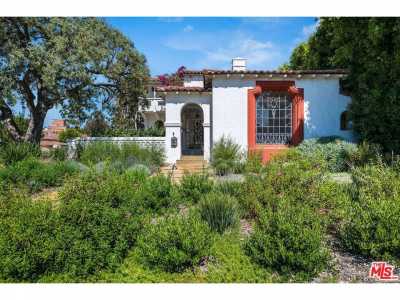 Home For Sale in Los Angeles, California